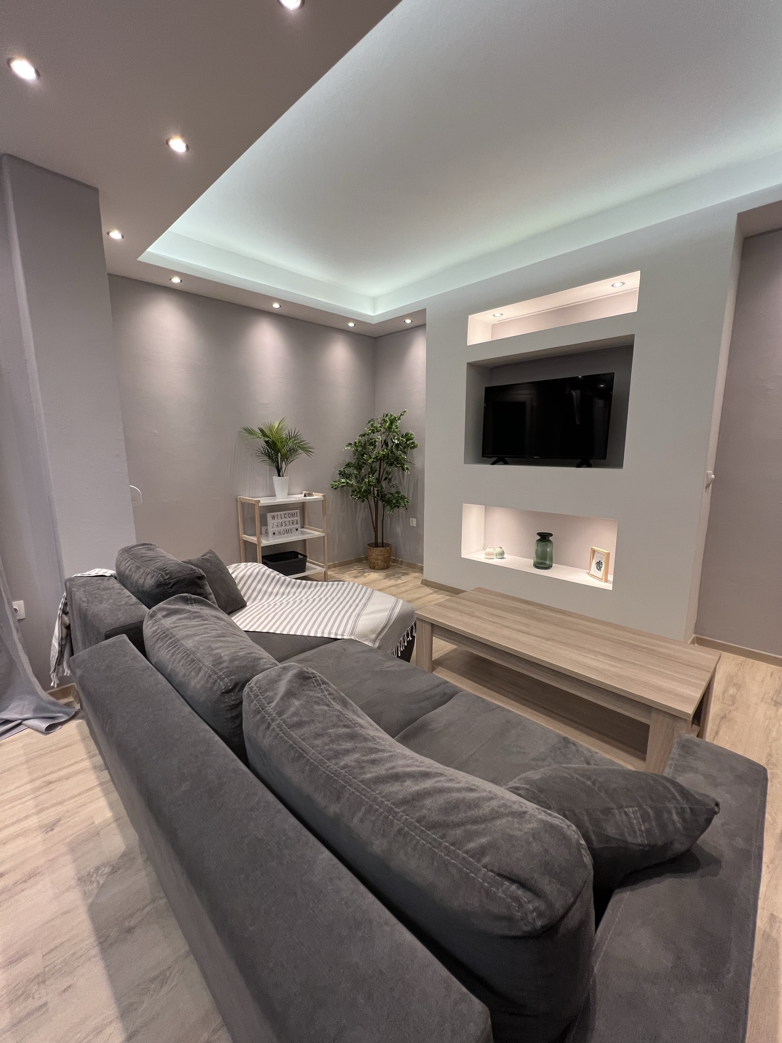 Thessaloniki Airbnb-ready apartment living room renovation